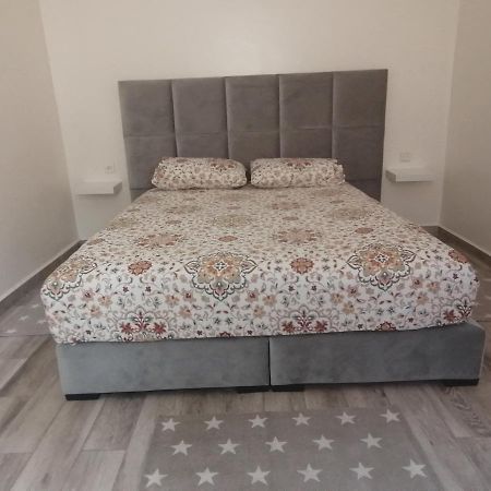 Appartement Pour Famille Εσαουίρα Εξωτερικό φωτογραφία