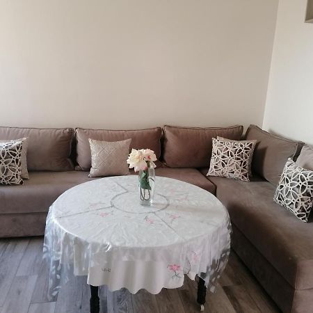Appartement Pour Famille Εσαουίρα Εξωτερικό φωτογραφία