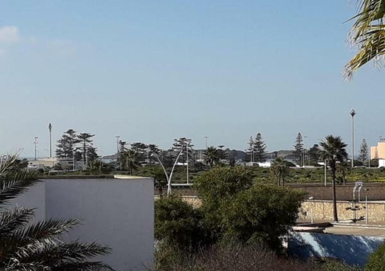 Appartement Pour Famille Εσαουίρα Εξωτερικό φωτογραφία